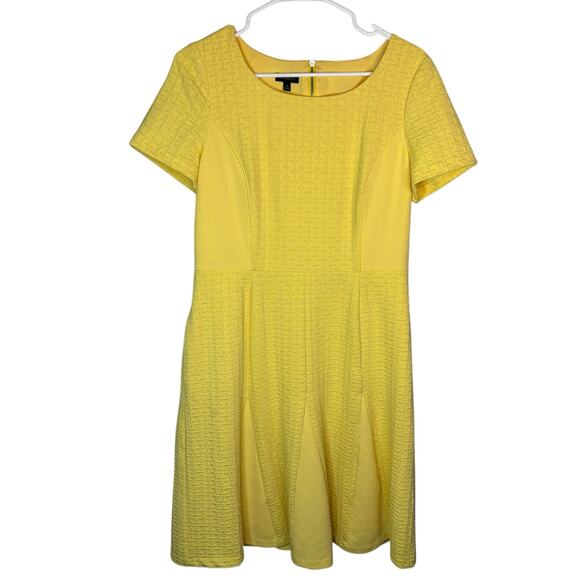 Talbots Yellow Fit & Flare Dress 10 Short Sleeve Textured Skater Work Party - Picture 2 of 9